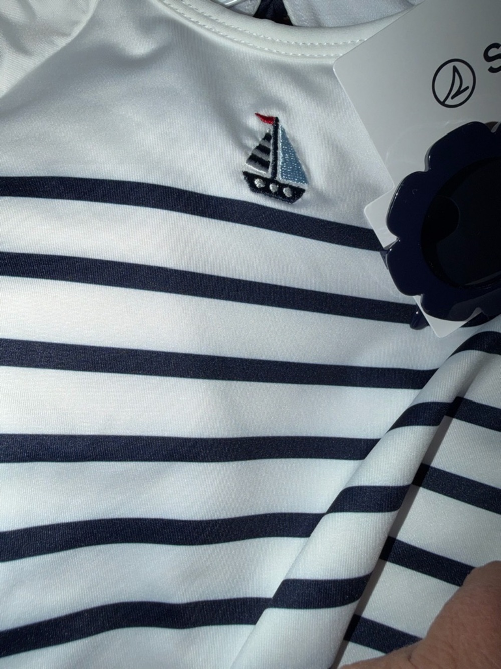 girls Sperry Striped Long-Sleeve One-Piece with matching sunglasses
2t NWT - Picture 10 of 10